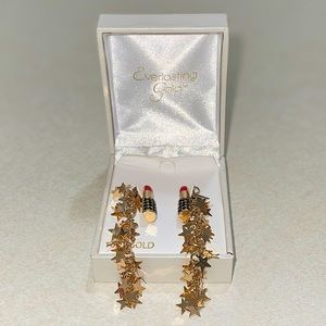 Red Lipstick Star Dangly Earrings